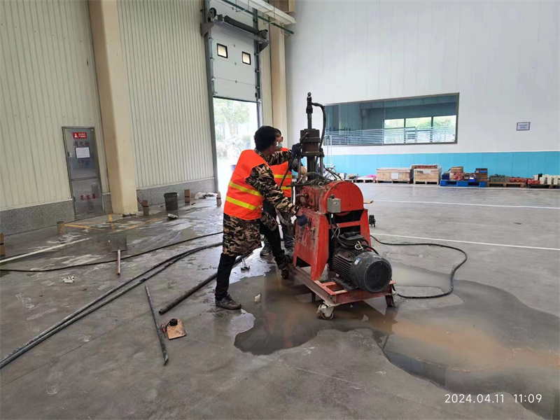 凤庆厂房地面下沉塌陷注浆加固施工